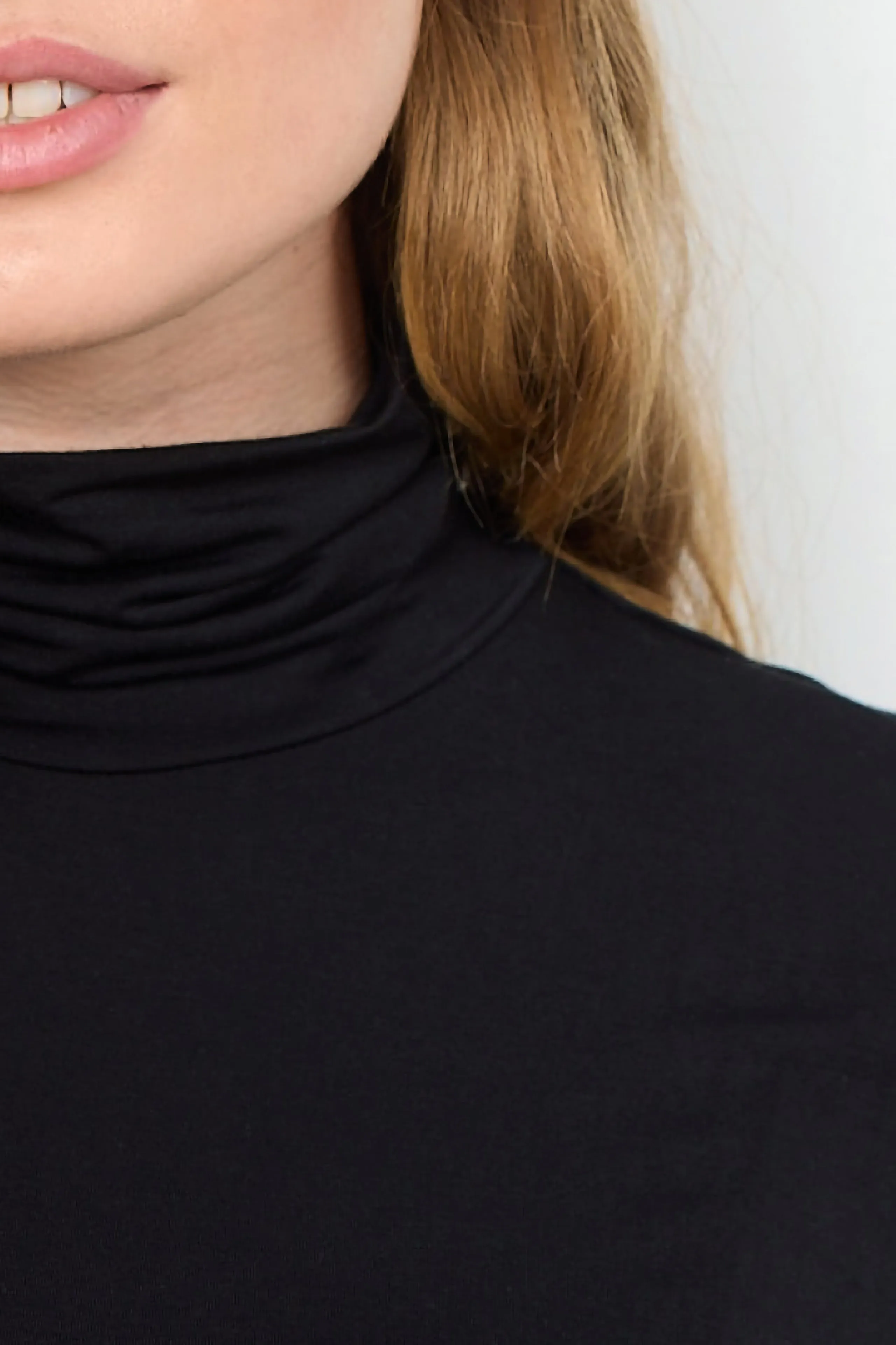 Black Long Sleeve Polo Neck Soya Concept