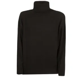 Black turtleneck PEC woman