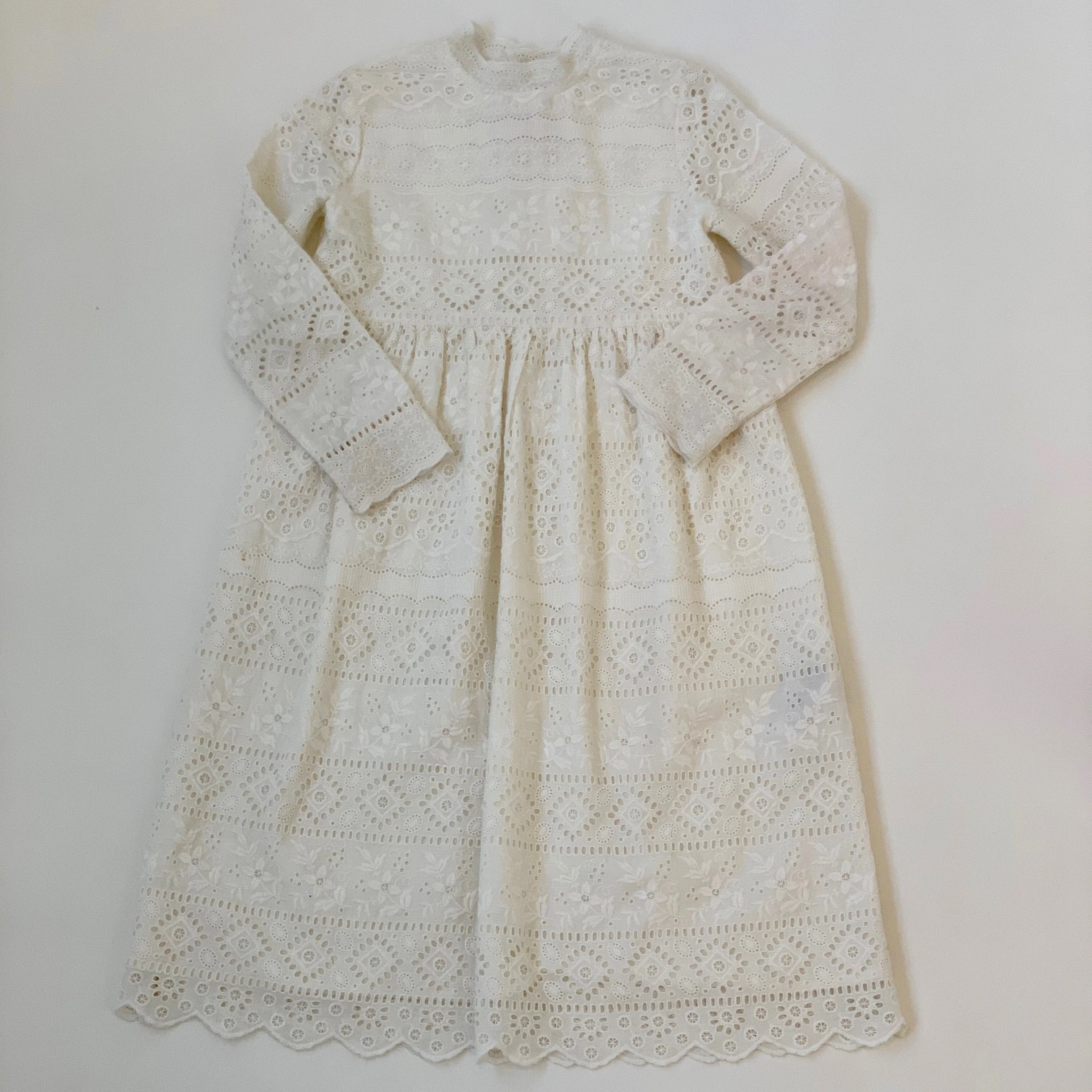 Bonpoint Winter White Cotton Broderie Anglaise Dress for 8-Year-Old Girls