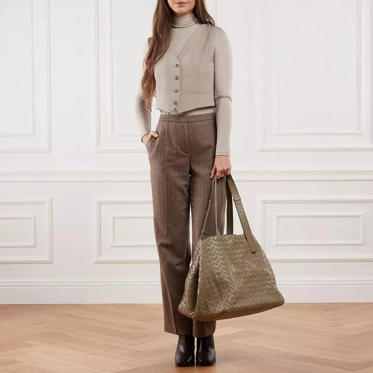 Bottega Veneta  Intrecciato Cube Tote Bag Taupe