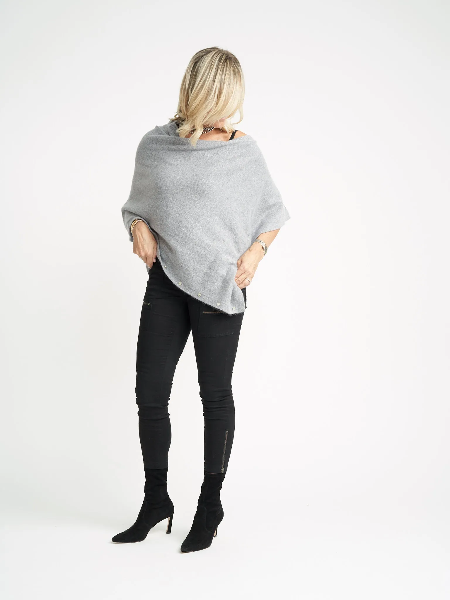 Cashmere Poncho - Light Grey | Husky