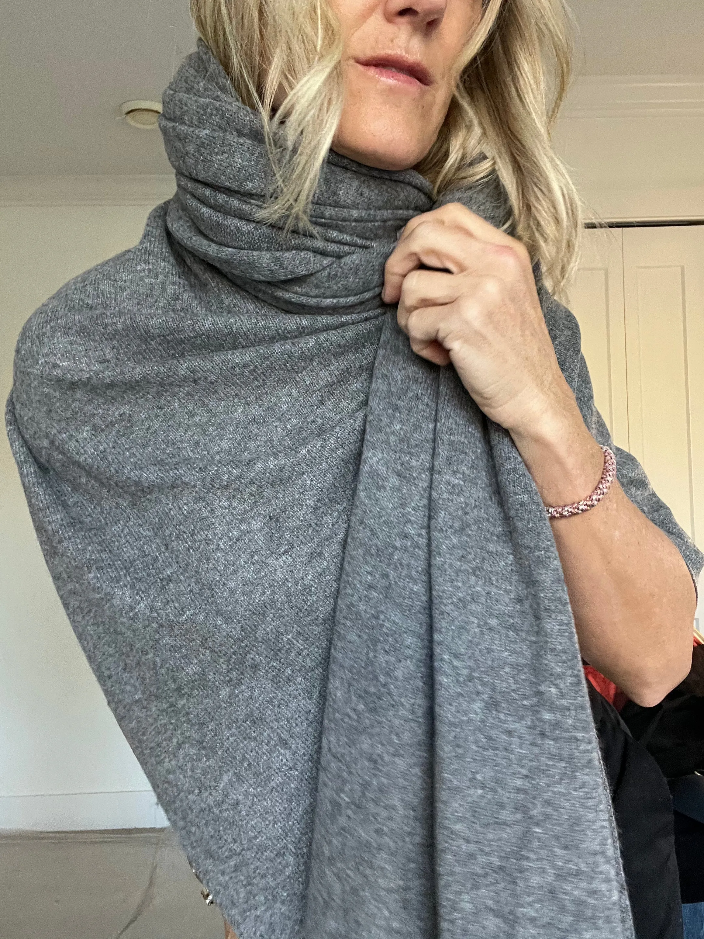 Cashmere Wrap | Grey CrossHatch