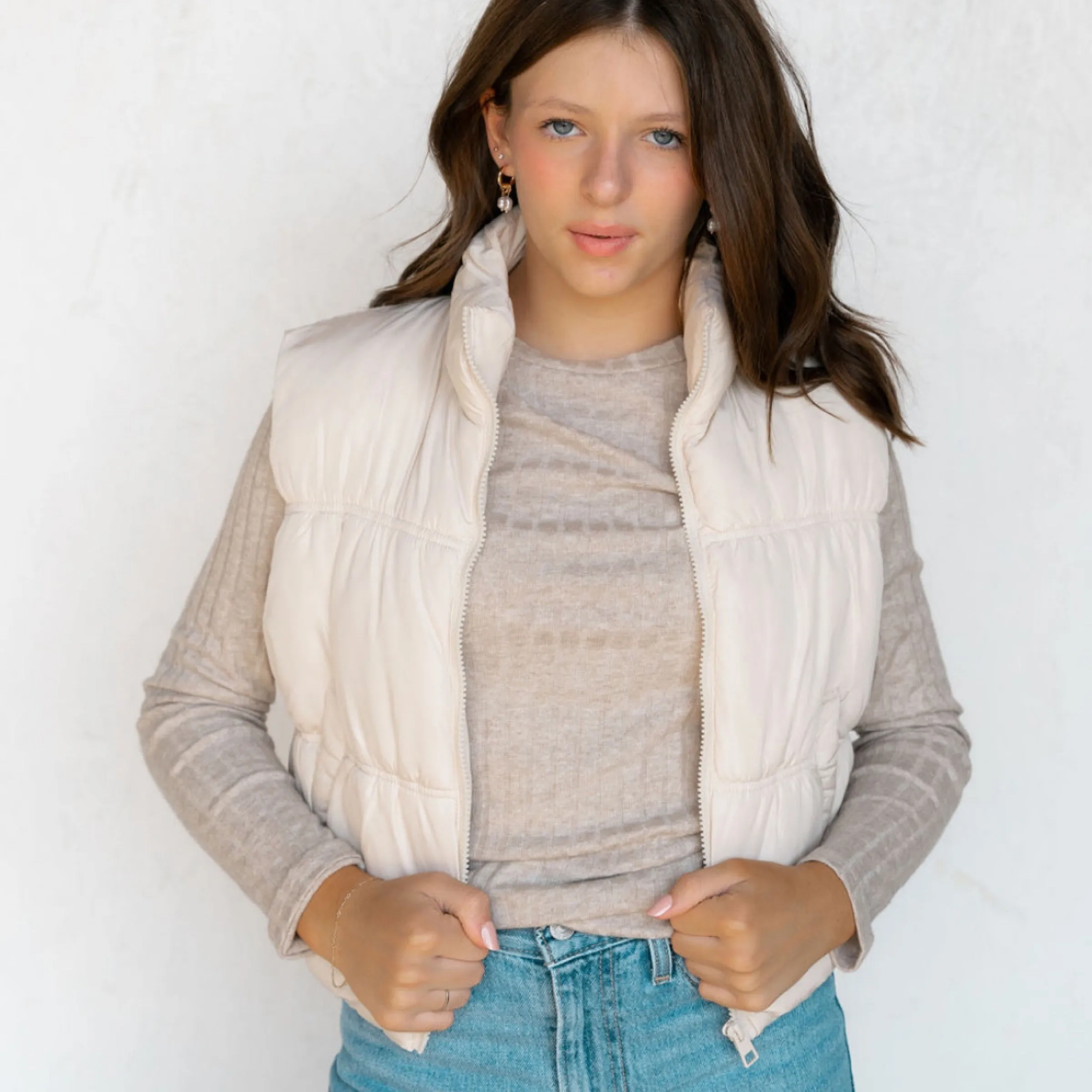 Fashion Puffer Vest Cream - Pocketed & Stylish