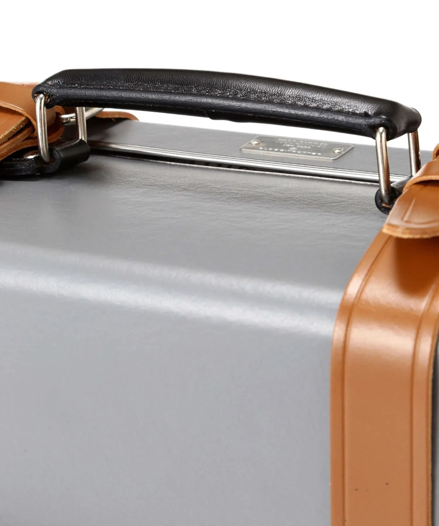 Globe-Trotter X Todd Snyder 21 Suitcase in Grey