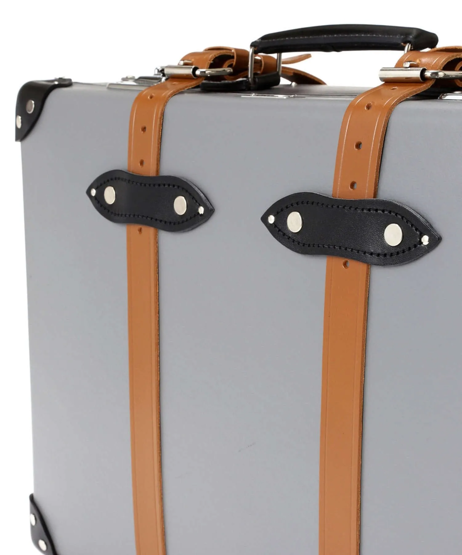 Globe-Trotter X Todd Snyder 21 Suitcase in Grey