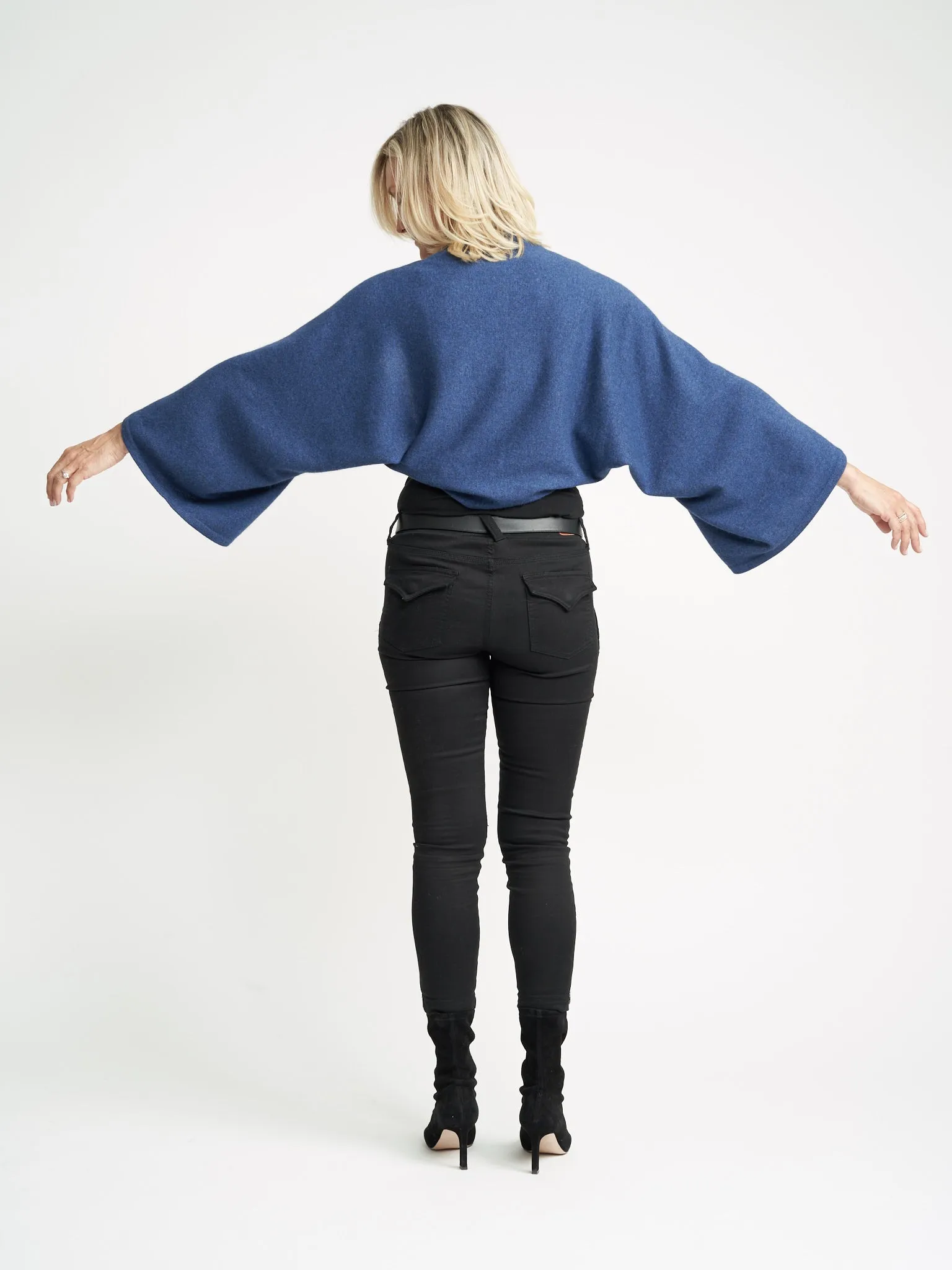 How to style and wear our Poncho - Step-by-step video tutorial.