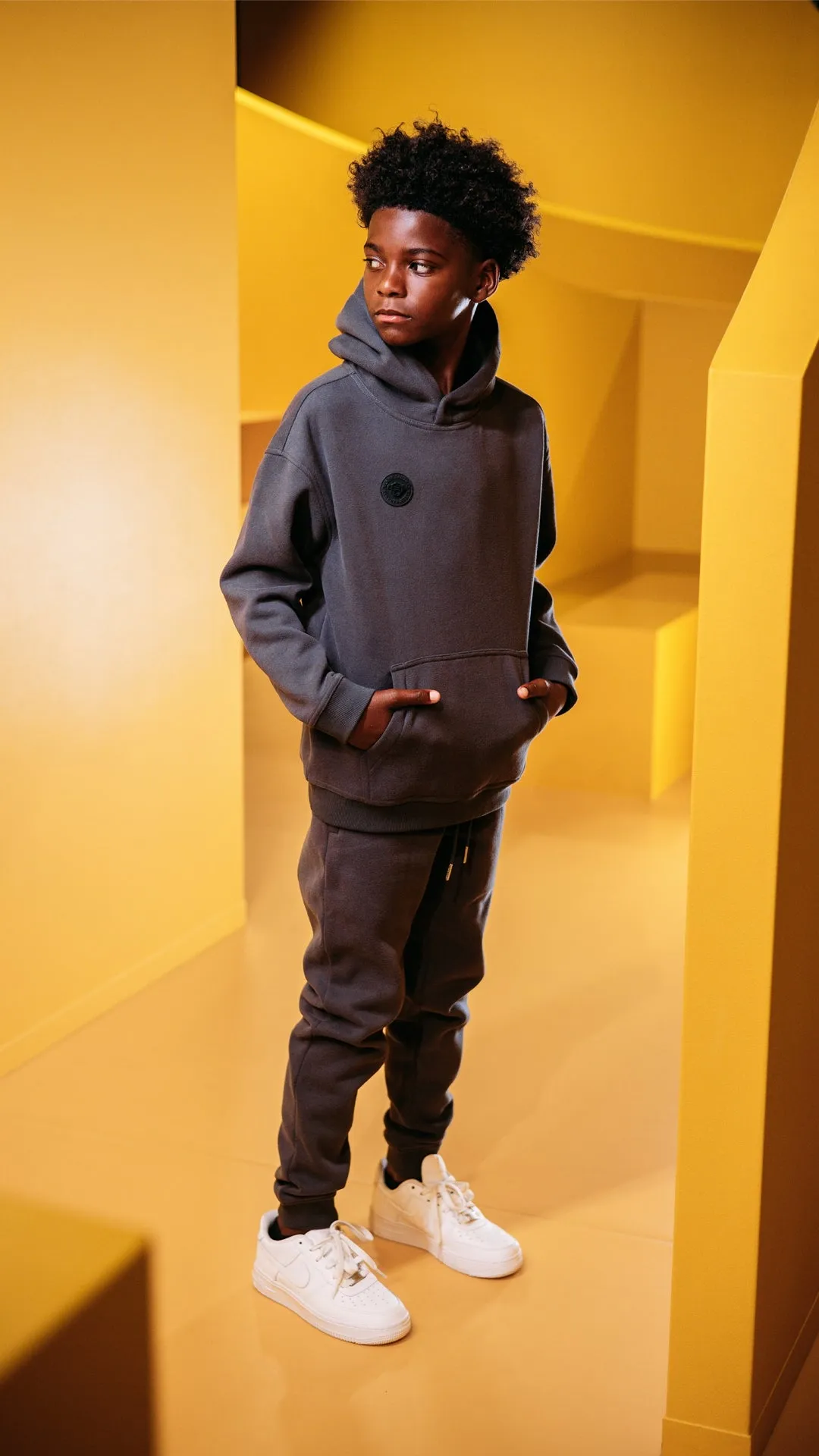 JR ESSENTIAL HOODIE | Charcoal