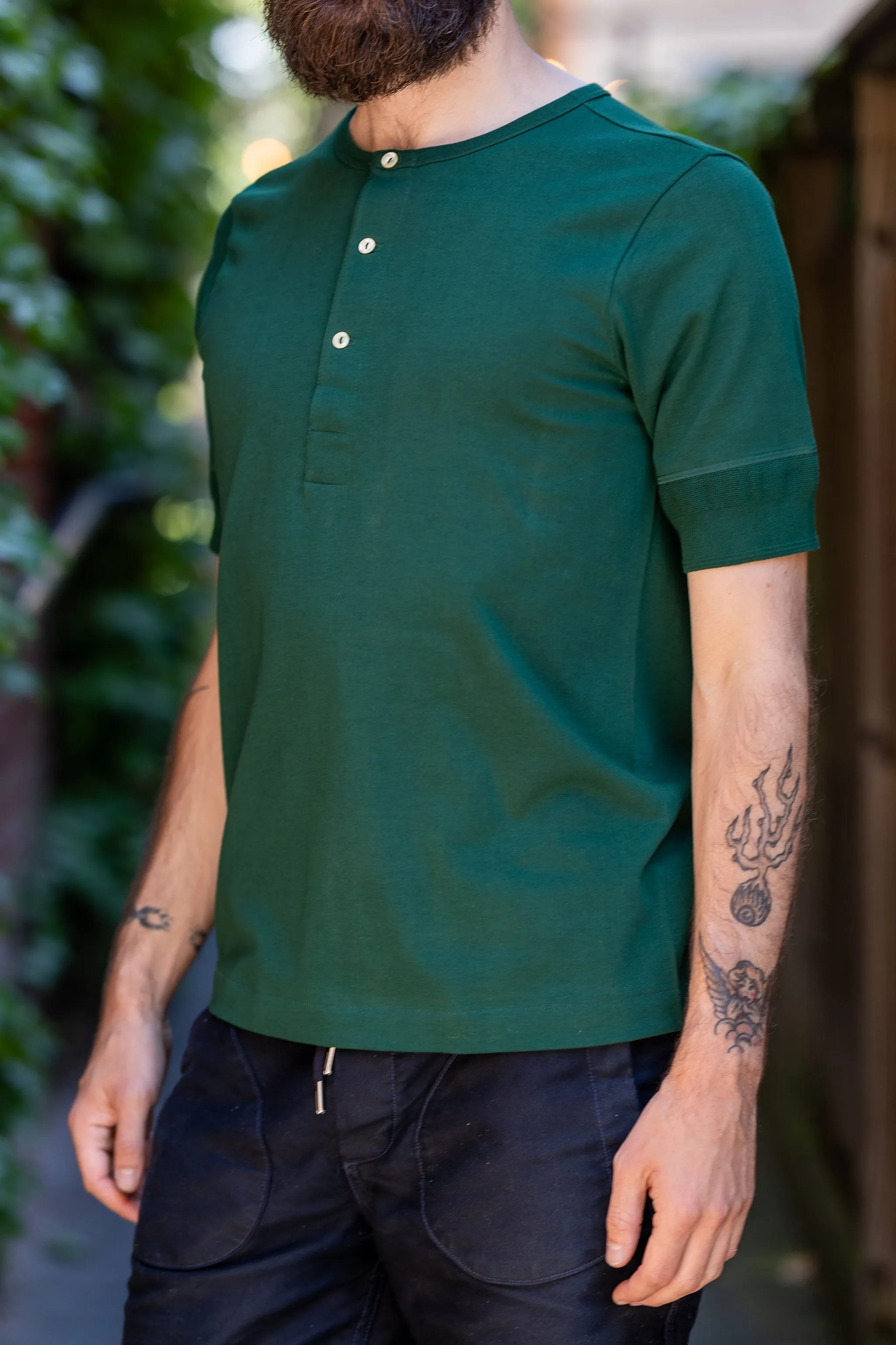 Merz b. Schwanen Short Sleeve Henley - Classic Green 207