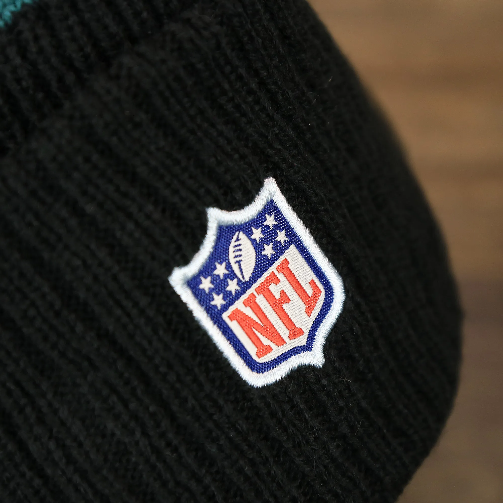 Philadelphia Eagles Sideline On Field Pom Pom Beanie | Black