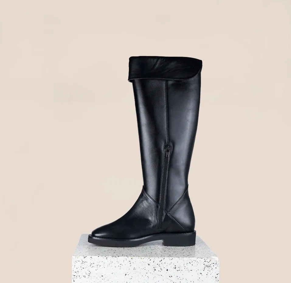 Pistoia Black Leather