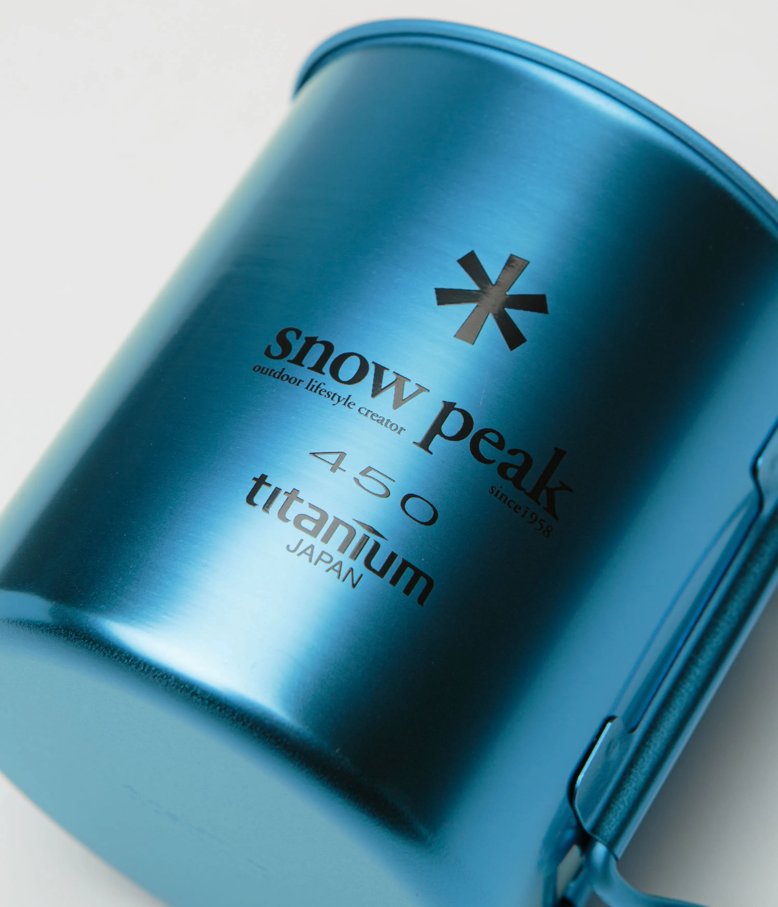 Snow Peak Titanium Single Wall Mug - Anodized Blue 450ml