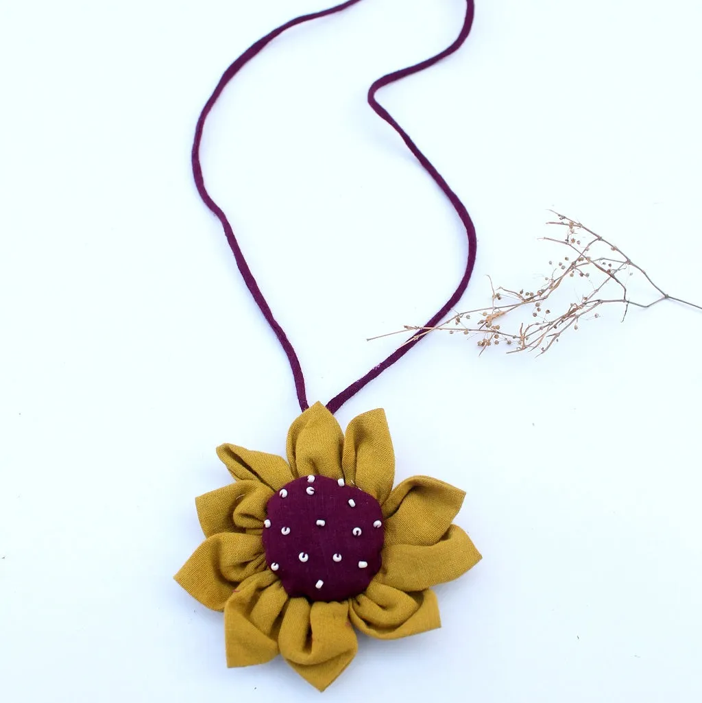 Sunflower long necklace