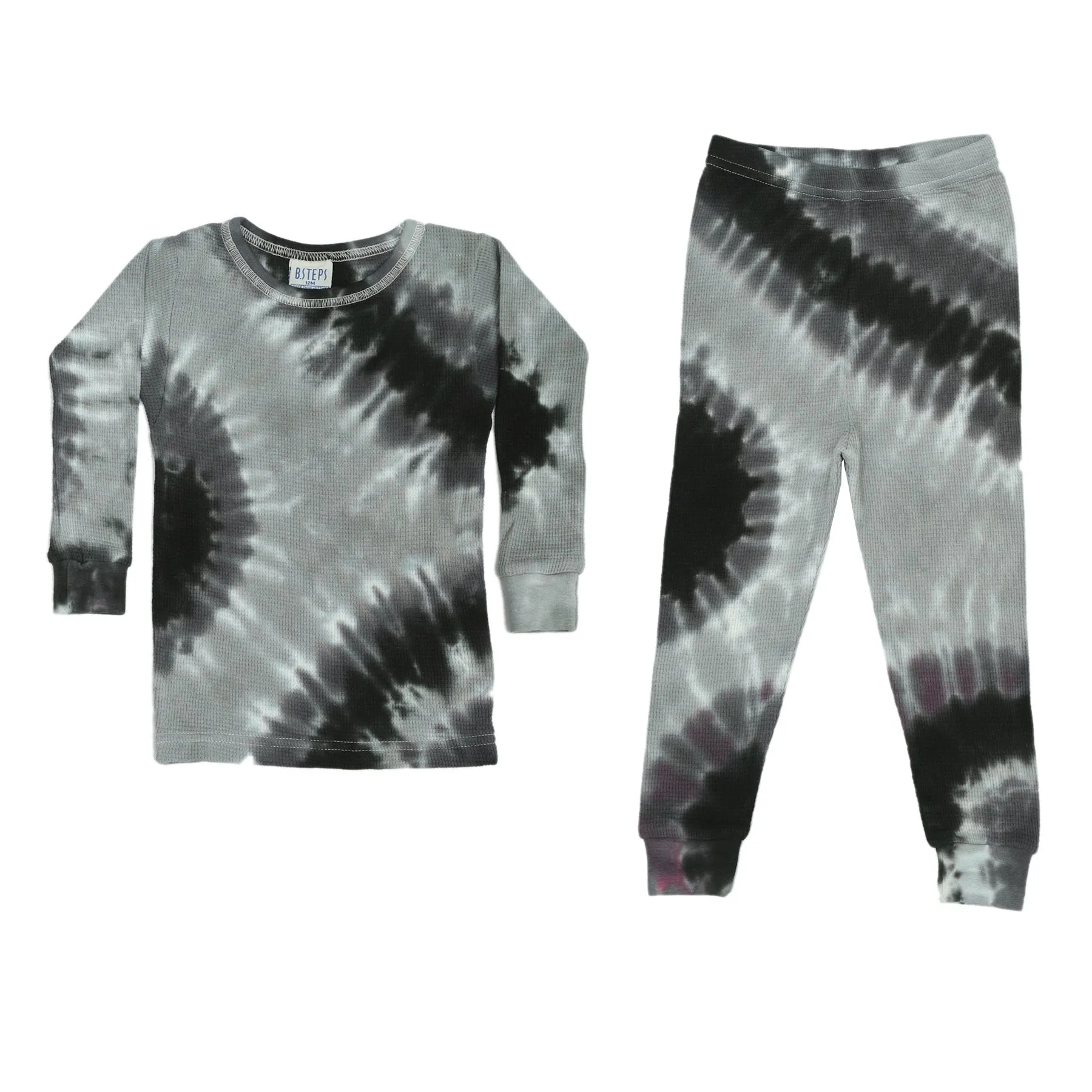 Tye dye pajama set with thermal material